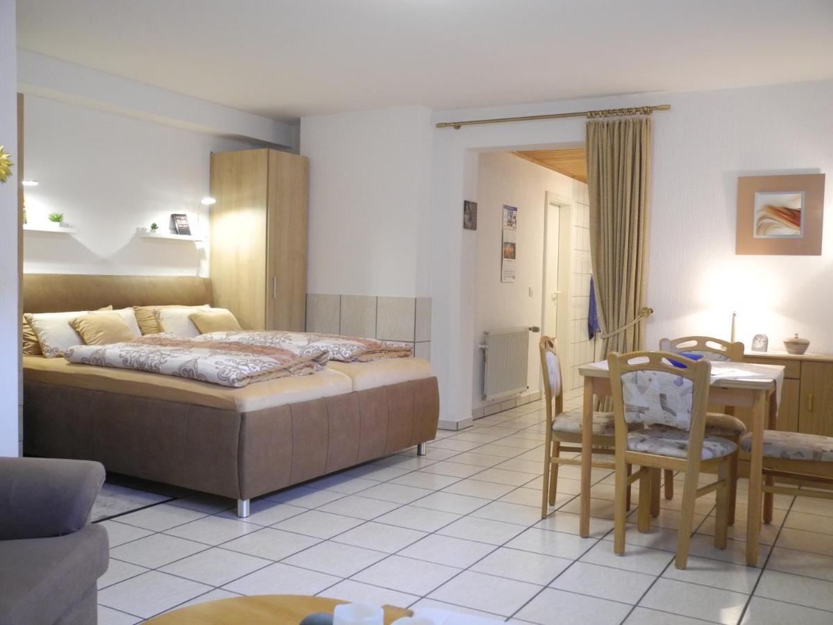 אנדרנאך Ferienwohnung Heinen מראה חיצוני תמונה